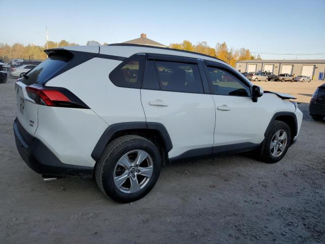 Photo 3 from auction – 2019 TOYOTA RAV4 XLE with VIN JTMP1RFV7KJ014669
