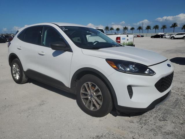 Photo 4 from auction – 2022 FORD ESCAPE SE with VIN 1FMCU9G65NUA64255