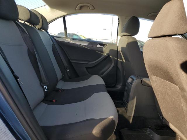 Photo 10 from auction – 2017 VOLKSWAGEN JETTA S with VIN 3VW2B7AJ1HM342579
