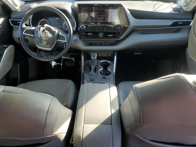 Photo 8 from auction – 2022 TOYOTA HIGHLANDER with VIN 5TDXBRCH5NS548692