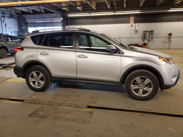 Photo 4 from auction – 2015 TOYOTA RAV4 XLE with VIN 2T3RFREV3FW263473