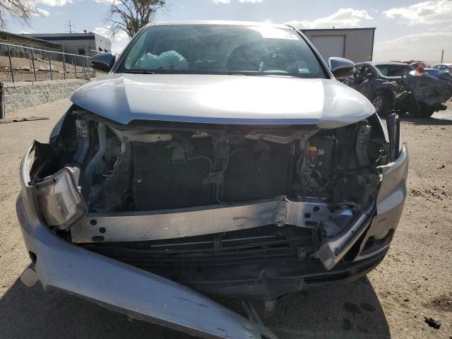 Photo 5 from auction – 2016 TOYOTA HIGHLANDER with VIN 5TDZKRFH9GS178581