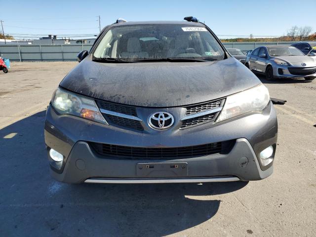 Photo 5 from auction – 2015 TOYOTA RAV4 XLE with VIN JTMRFREVXFD113809