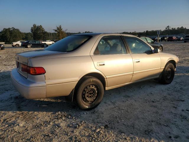 Photo 3 from auction – 2000 TOYOTA CAMRY CE with VIN JT2BG22K0Y0436690