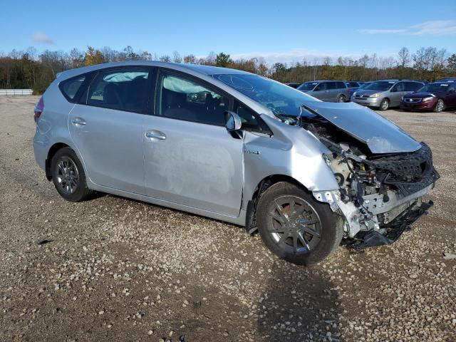 Photo 4 from auction – 2017 TOYOTA PRIUS V with VIN JTDZN3EU9HJ069734