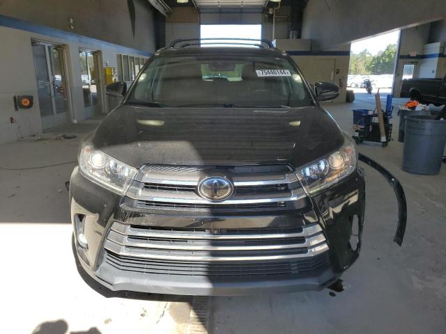 Photo 5 from auction – 2019 TOYOTA HIGHLANDER with VIN 5TDDZRFH0KS938153