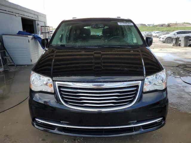 Photo 5 from auction – 2016 CHRYSLER TOWN & COU with VIN 2C4RC1BG3GR238259