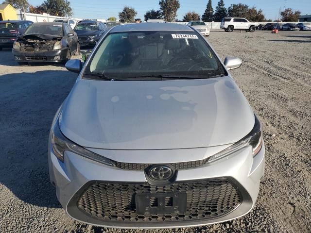Photo 5 from auction – 2022 TOYOTA COROLLA LE with VIN 5YFEPMAE0NP277828