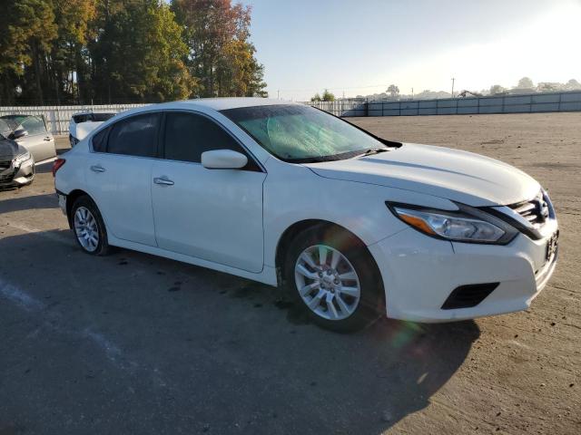 Photo 4 from auction – 2016 NISSAN ALTIMA 2.5 with VIN 1N4AL3AP8GN371130