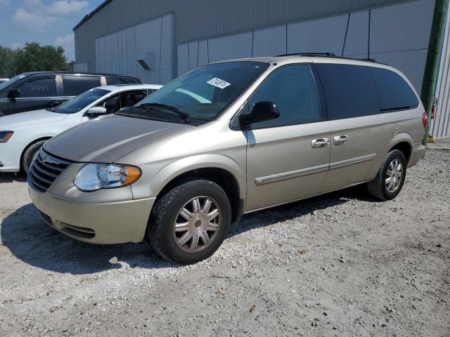 CHRYSLER TOWN & COU 2007 with VIN 2A4GP54L47R304308 - Photo from auction