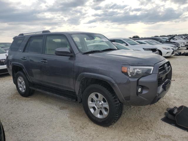 Photo 4 from auction – 2022 TOYOTA 4RUNNER SR with VIN JTEMU5JR5N6003959
