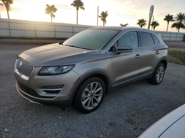 LINCOLN MKC SELECT 2019 with VIN 5LMCJ2C96KUL16586 - Photo from auction