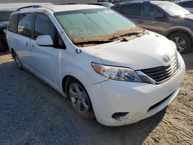 Photo 4 from auction – 2013 TOYOTA SIENNA LE with VIN 5TDKK3DCXDS396143