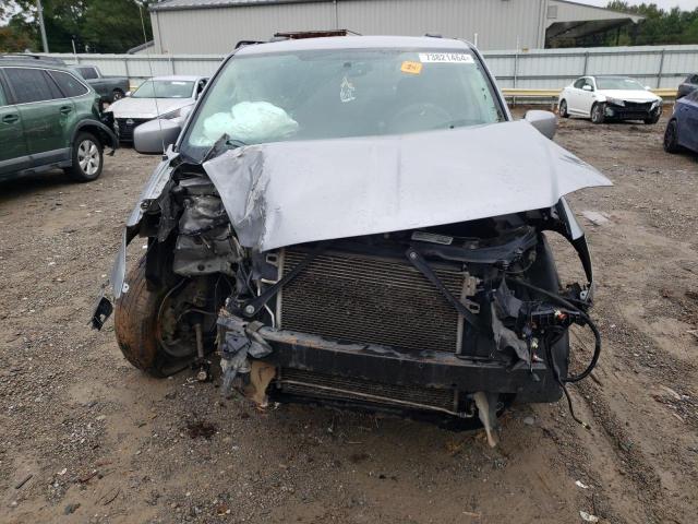 Photo 5 from auction – 2015 CHRYSLER TOWN & COU with VIN 2C4RC1BG9FR577106