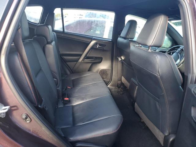 Photo 11 from auction – 2018 TOYOTA RAV4 SE with VIN 2T3JFREV1JW855363