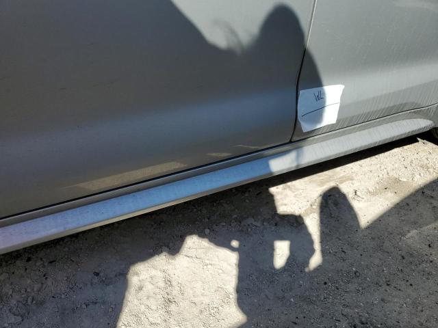 Photo 12 from auction – 2022 TOYOTA COROLLA LE with VIN 5YFEPMAE3NP383464