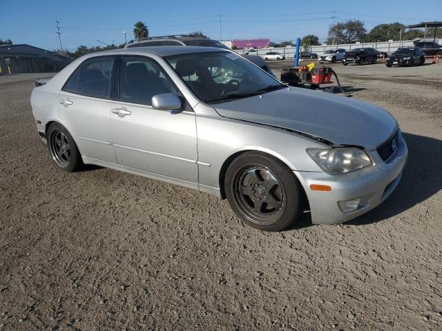 Photo 4 from auction – 2003 LEXUS IS 300 with VIN JTHBD192230068715