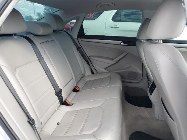 Photo 10 from auction – 2014 VOLKSWAGEN PASSAT SE with VIN 1VWBT7A32EC118975