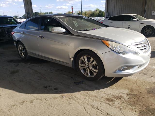 Photo 4 from auction – 2013 HYUNDAI SONATA SE with VIN 5NPEC4AC4DH525620