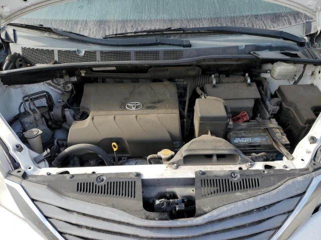 Photo 12 from auction – 2011 TOYOTA SIENNA XLE with VIN 5TDYK3DC6BS122204