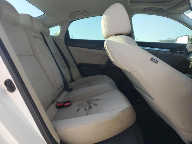 Photo 10 from auction – 2018 HONDA CIVIC EX with VIN 19XFC2F70JE015401
