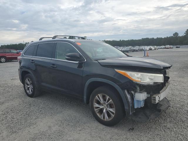 Снимка 4 от търг – 2015 TOYOTA HIGHLANDER с VIN 5TDKKRFH1FS047807