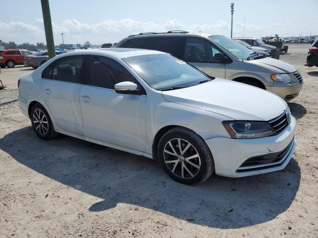 Photo 4 from auction – 2017 VOLKSWAGEN JETTA SE with VIN 3VWDB7AJ4HM245207