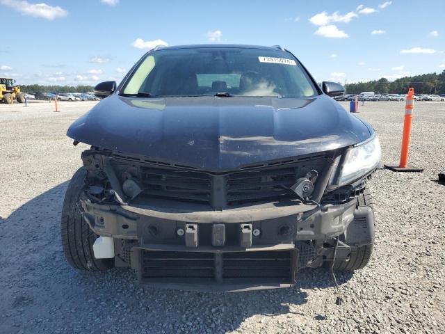 Photo 5 from auction – 2017 LINCOLN MKC RESERV with VIN 5LMCJ3D90HUL49855