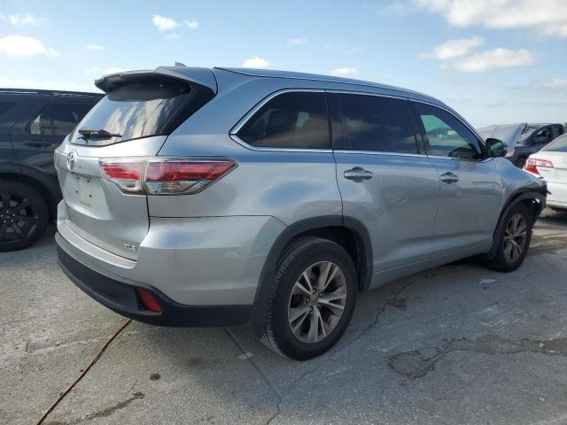 Photo 3 from auction – 2015 TOYOTA HIGHLANDER with VIN 5TDKKRFH4FS066755