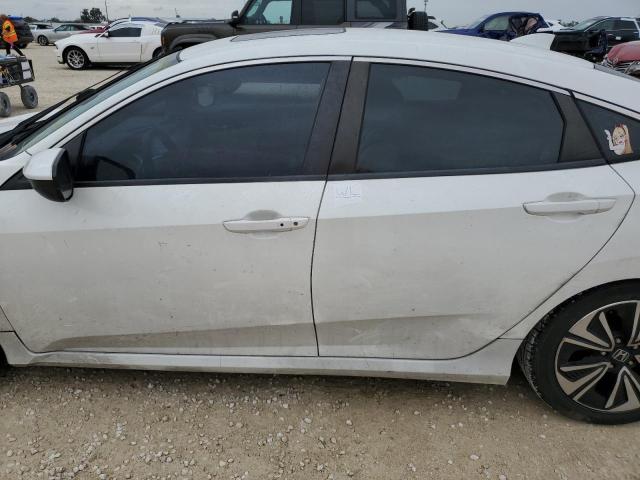 Photo 12 from auction – 2017 HONDA CIVIC EX with VIN 19XFC1F38HE023554