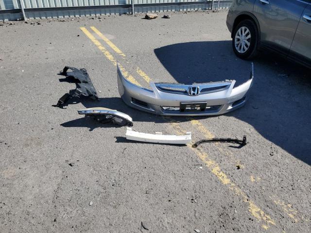 Photo 12 from auction – 2007 HONDA ACCORD VAL with VIN JHMCM56167C000669