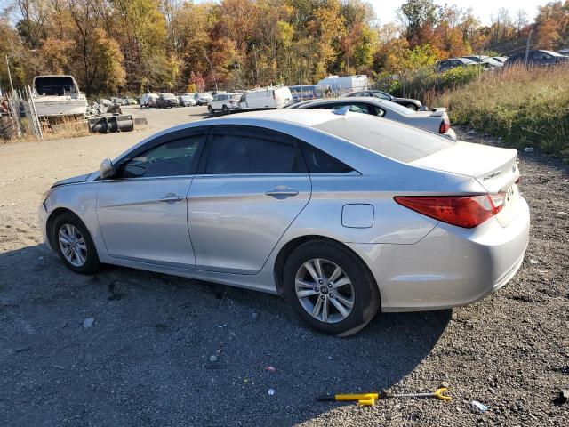 Photo 2 from auction – 2011 HYUNDAI SONATA with VIN 5NPEB4AC9BH105870