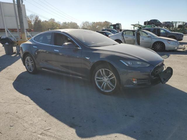 Photo 4 from auction – 2014 TESLA MODEL S with VIN 5YJSA1H16EFP67174