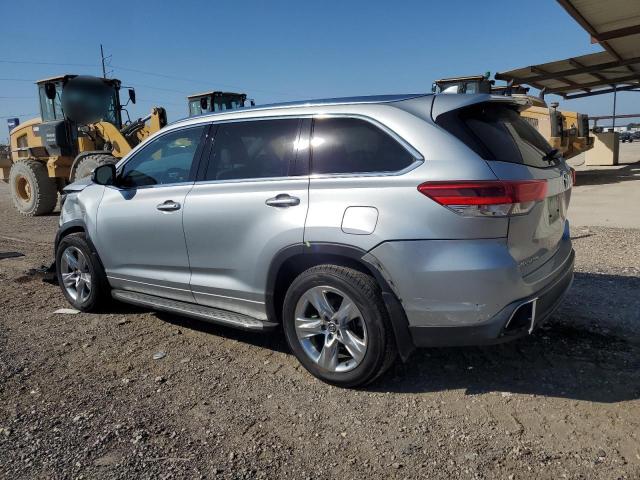 Photo 2 from auction – 2017 TOYOTA HIGHLANDER with VIN 5TDYZRFH4HS196639