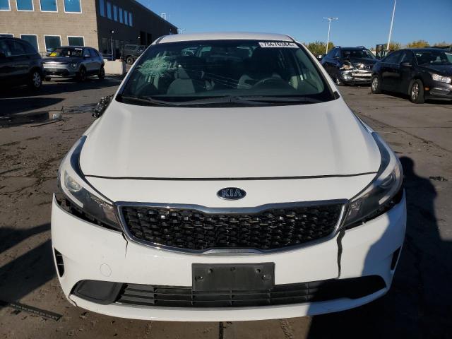 Photo 5 from auction – 2017 KIA FORTE LX with VIN 3KPFK4A7XHE042606