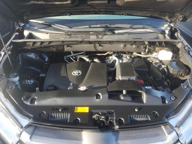 Photo 12 from auction – 2019 TOYOTA HIGHLANDER with VIN 5TDZZRFH3KS295528