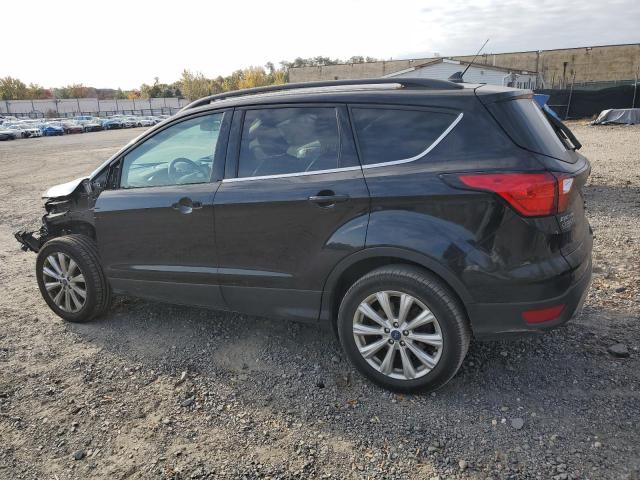 Photo 2 from auction – 2019 FORD ESCAPE SEL with VIN 1FMCU9HD0KUA02450