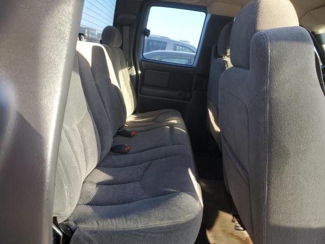 Photo 10 from auction – 2004 CHEVROLET SILVERADO with VIN 2GCEK19VX41106275