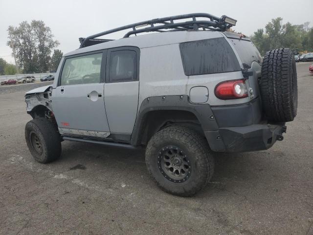 Photo 2 from auction – 2013 TOYOTA FJ CRUISER with VIN JTEBU4BF2DK162675