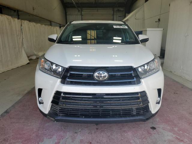 Photo 5 from auction – 2018 TOYOTA HIGHLANDER with VIN 5TDJZRFH6JS807830