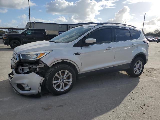 FORD ESCAPE SE 2018 with VIN 1FMCU0GD6JUC55221 - Photo from auction