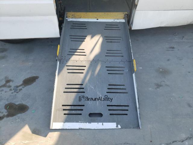 Photo 13 from auction – 2017 DODGE GRAND CARA with VIN 2C4RDGBGXHR768035