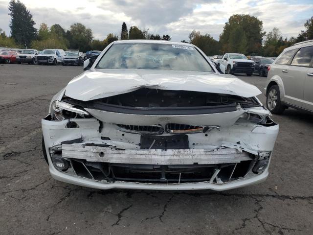 Photo 5 from auction – 2016 BMW 528 XI with VIN WBA5A7C50GG144388