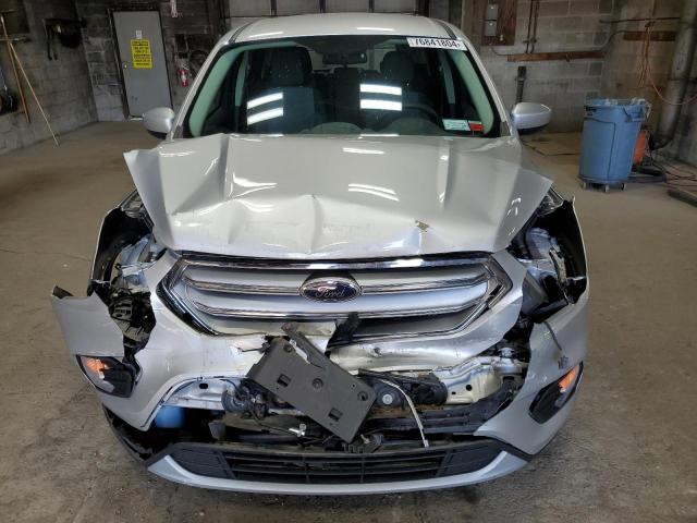 Photo 5 from auction – 2017 FORD ESCAPE SE with VIN 1FMCU9GD9HUE44556