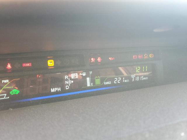 Photo 9 from auction – 2016 TOYOTA PRIUS V with VIN JTDZN3EU8GJ045679
