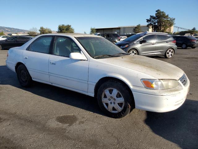Photo 4 from auction – 2000 TOYOTA CAMRY CE with VIN JT2BG22K2Y0439722