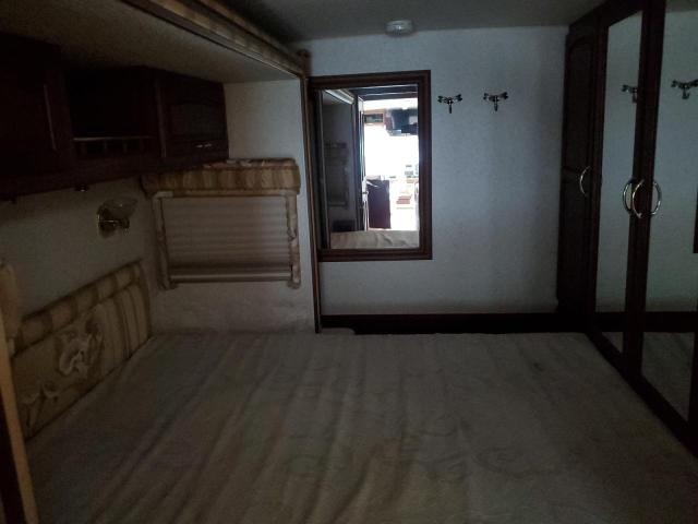 Photo 5 from auction – 2003 ITAS MOTORHOME with VIN 5B4MP67G633366430