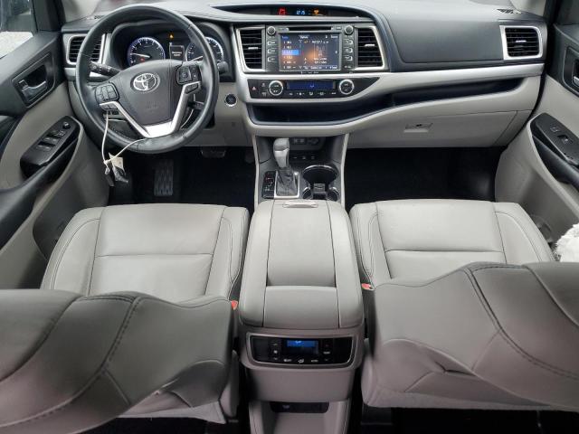 Photo 8 from auction – 2018 TOYOTA HIGHLANDER with VIN 5TDJZRFH7JS862805