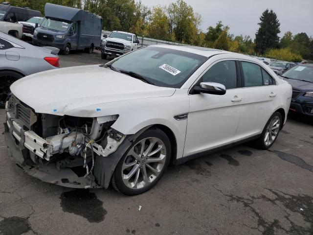 FORD TAURUS LIM 2013 مع رقم تعريف المركبة 1FAHP2J85DG181159 - صورة من المزاد