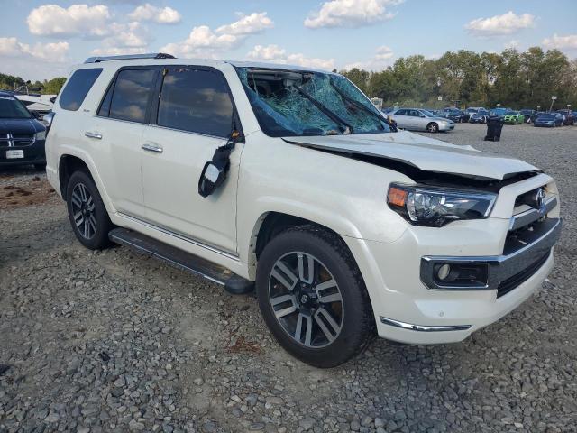 Photo 4 from auction – 2019 TOYOTA 4RUNNER SR with VIN JTEZU5JR4K5196130
